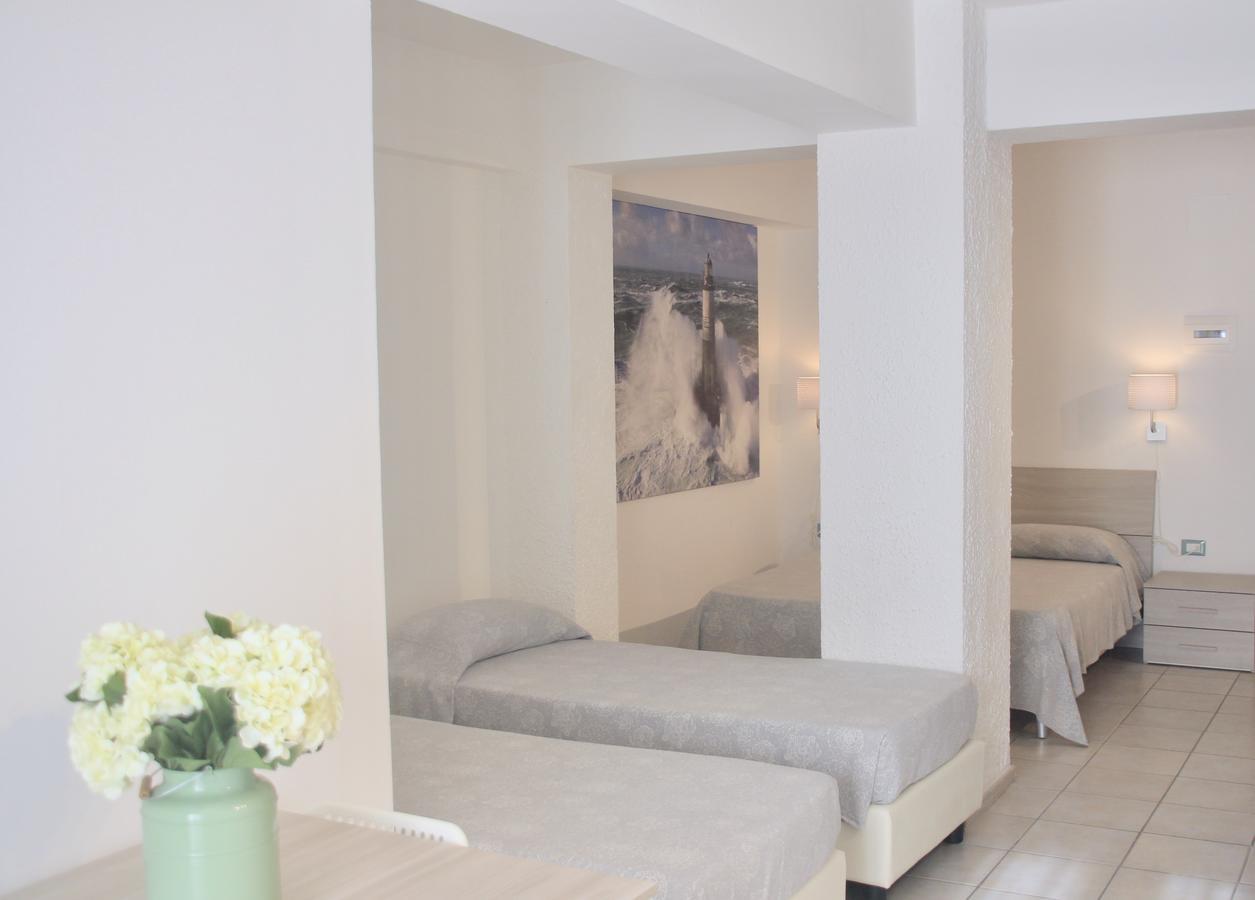 All'Etrusconia Hotel Castagneto Carducci マリーナ・ディ・カスタニェート・カルドゥッチ エクステリア 写真